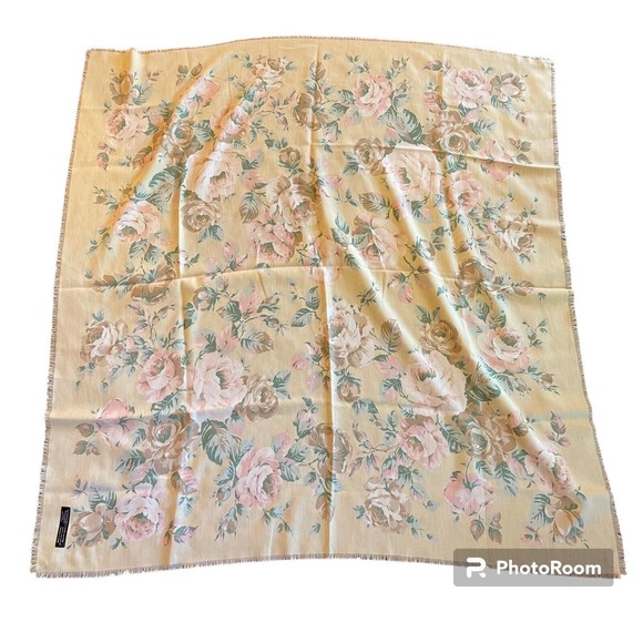 Large Vintage Made In Italy Scarf Wrap Super Soft Floral 44” x 44” - Picture 2 of 6